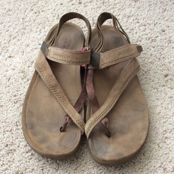 sandal kangaroo